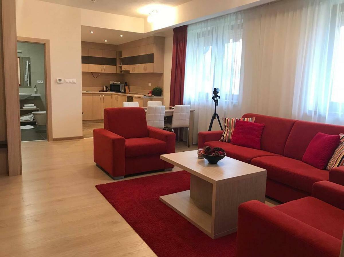 Apartmány Sabai Dee Stará Lesná Exterior foto